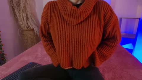 Katy Van online show from October 17, 9:17 pm