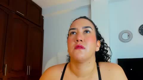 Snapshot of katyajhonss chatting on July 7, 9:52 pm KATYAJHONSS online show from July 7, 9:52 pm