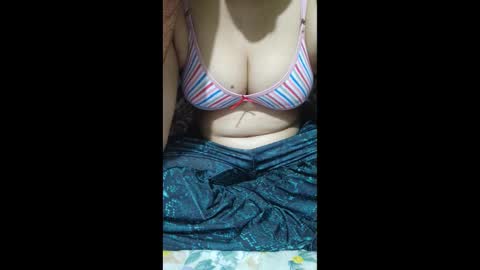 kaurharnoor online show from November 8, 3:34 pm