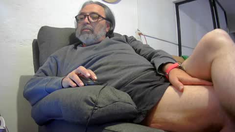 Snapshot of kausername chatting on December 16, 5:33 pm Marko online show from December 16, 5:33 pm