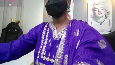 Snapshot of kavya_suri_ chatting on February 18, 7:21 pm Kavya online show from February 18, 7:21 pm