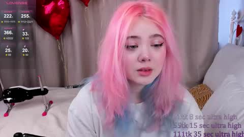 Snapshot of kawaii_yuki chatting on February 11, 8:48 am Yuki  online show from February 11, 8:48 am