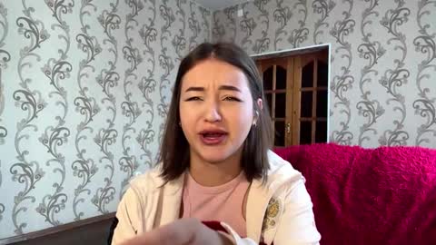 Snapshot of kawaites chatting on February 28, 9:43 am Lana online show from February 28, 9:43 am