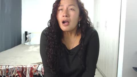 Snapshot of kawit1 chatting on November 12, 7:20 am Khawit online show from November 12, 7:20 am