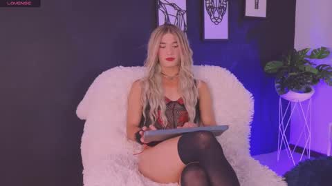 Cattleya stone online show from February 16, 7:27 pm