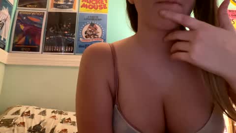 Snapshot of kaybabyx4 chatting on February 26, 9:48 pm Kay online show from February 26, 9:48 pm