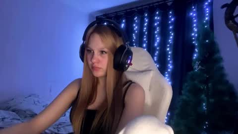 Snapshot of kayceefroehner chatting on February 18, 6:04 pm Amia online show from February 18, 6:04 pm