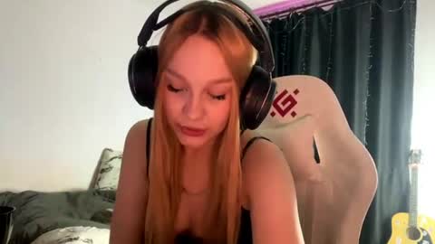 Amia online show from April 7, 5:24 pm