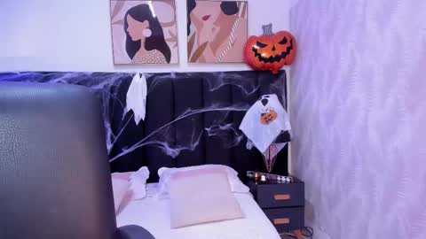 Snapshot of kayla_adams chatting on November 1, 11:34 am Kayla online show from November 1, 11:34 am