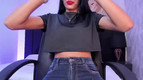 Snapshot of kayla_adams chatting on November 10, 11:31 am Kayla online show from November 10, 11:31 am