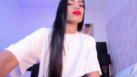 Snapshot of kayla_adams chatting on December 5, 11:41 am Kayla online show from December 5, 11:41 am