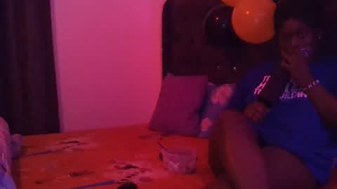 Snapshot of kayla_mistress chatting on February 17, 6:32 am Mistress online show from February 17, 6:32 am