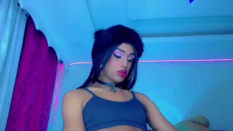 Snapshot of kayla_sexx chatting on April 25, 2:03 am kayla_sexx online show from April 25, 2:03 am