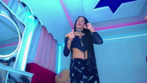 Snapshot of kayla_sexx chatting on June 8, 1:20 am kayla_sexx online show from June 8, 1:20 am