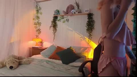 Snapshot of kaylabunn_x chatting on April 14, 4:24 pm kayla samper online show from April 14, 4:24 pm