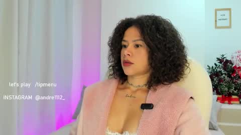 INSTAGRAM AND TW 11kayle online show from February 22, 7:12 pm