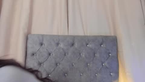 kaylee_lee online show from January 7, 5:10 am