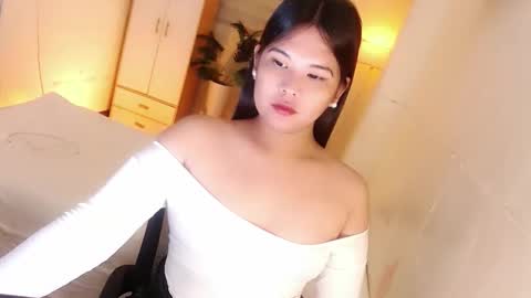 Y O U R        F U T U R E       K A Y L E E  online show from November 7, 3:45 pm