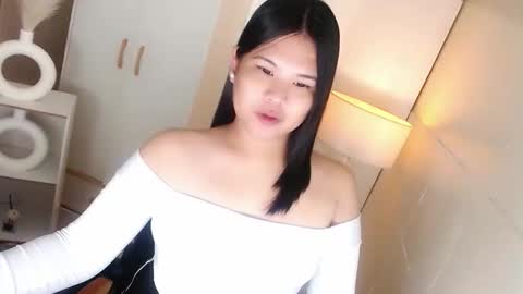 Snapshot of kayleepinay chatting on February 25, 5:33 pm Y O U R F U T U R E K A Y L E E online show from February 25, 5:33 pm