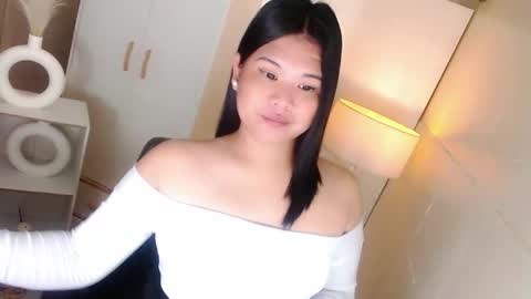 Snapshot of kayleepinay chatting on February 27, 4:29 pm Y O U R F U T U R E K A Y L E E online show from February 27, 4:29 pm