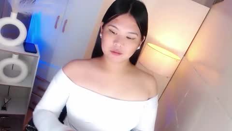 Snapshot of kayleepinay chatting on March 16, 6:23 pm Y O U R F U T U R E K A Y L E E online show from March 16, 6:23 pm