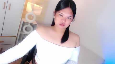Snapshot of kayleepinay chatting on April 9, 5:07 pm Y O U R F U T U R E K A Y L E E online show from April 9, 5:07 pm