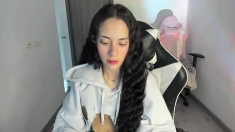 kaylie online show from January 13, 11:26 am