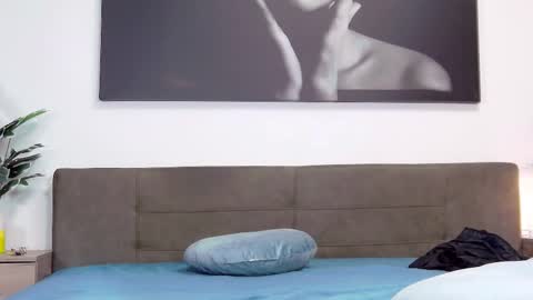 Snapshot of kaylinjann chatting on January 12, 6:29 am kaylinjann online show from January 12, 6:29 am