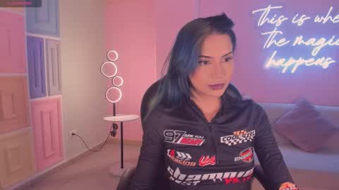 Kay online show from January 18, 3:32 am