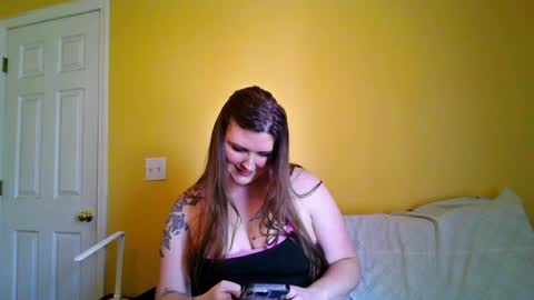 Snapshot of kaytiebird96 chatting on March 30, 7:37 pm Katie Bird online show from March 30, 7:37 pm