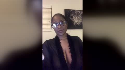 Snapshot of kaywest1030 chatting on July 21, 8:05 am kaywest1030 online show from July 21, 8:05 am