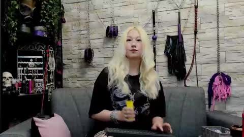 Miss Kazia online show from September 11, 12:11 am