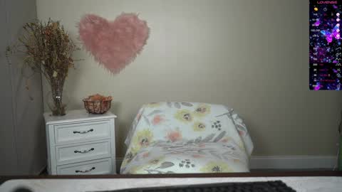 EliandKylie online show from February 6, 4:10 am