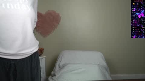 EliandKylie online show from February 16, 6:32 am