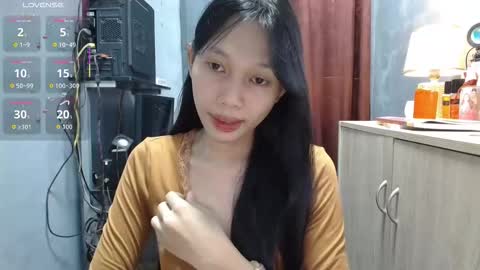 Snapshot of kc_slutmoree chatting on October 20, 4:24 am Its me Cora online show from October 20, 4:24 am