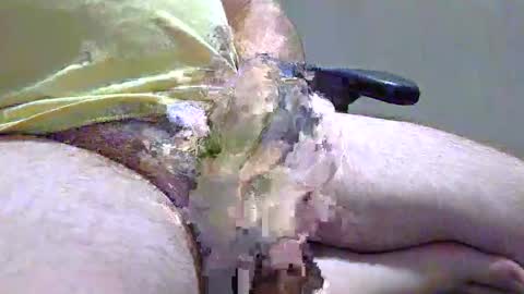 Snapshot of kcufehtohw chatting on December 14, 3:01 am kcufehtohw online show from December 14, 3:01 am