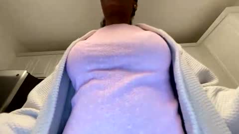 Keephimcum69me online show from May 15, 9:49 am