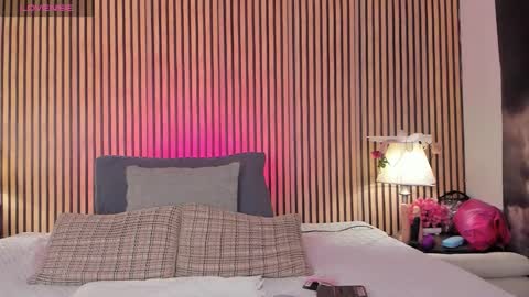 keeyla stone online show from March 9, 12:03 am