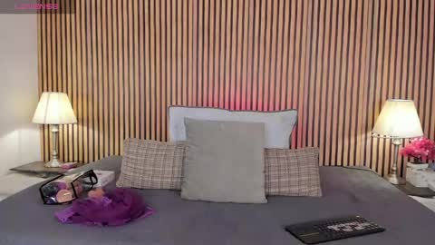 keeyla stone online show from March 29, 9:04 pm