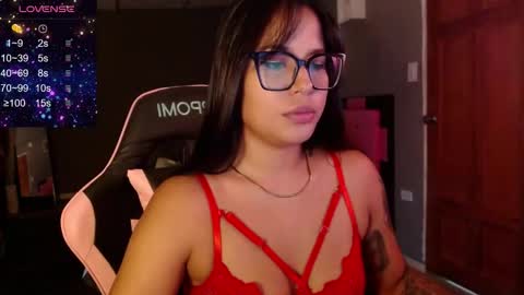 Snapshot of keikim_ chatting on February 16, 6:37 pm Kimk online show from February 16, 6:37 pm