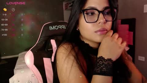 Snapshot of keikim_ chatting on February 26, 7:24 pm Kimk online show from February 26, 7:24 pm