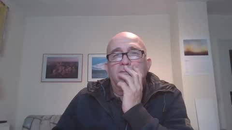 keilie1 online show from December 8, 12:40 am