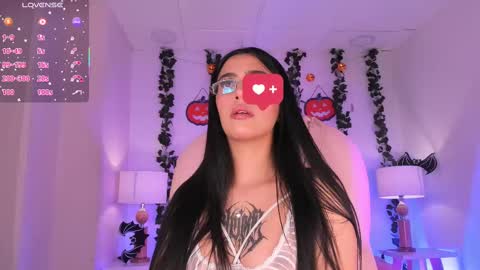 Snapshot of keily_gh1 chatting on October 11, 4:55 am KEILY online show from October 11, 4:55 am