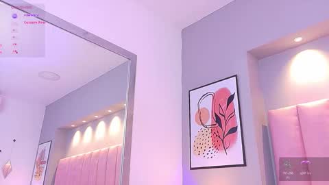 Keily Ross online show from November 27, 9:17 pm