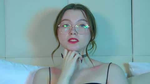 Keira online show from February 22, 1:44 am