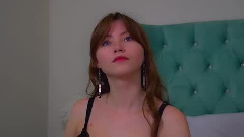 Keira online show from September 8, 6:29 pm