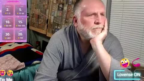 Keithobrian online show from December 15, 4:28 am