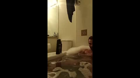 clyde online show from December 16, 8:41 am