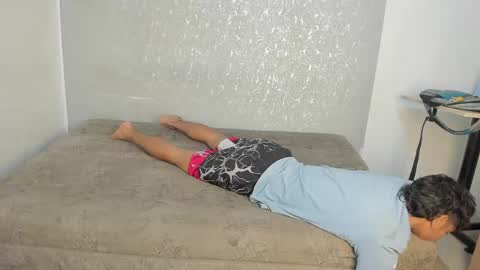 Snapshot of keity_sex20 chatting on April 14, 2:50 am VALENTINA-18 NIKOLAI-19 -SEBAS-19 online show from April 14, 2:50 am