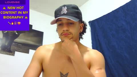 Snapshot of keivid_2303 chatting on January 16, 4:17 am david online show from January 16, 4:17 am